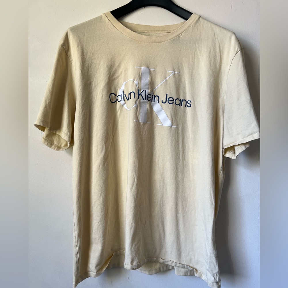 Calvin Klein Jeans Monogram Men's Yellow T-Shirt